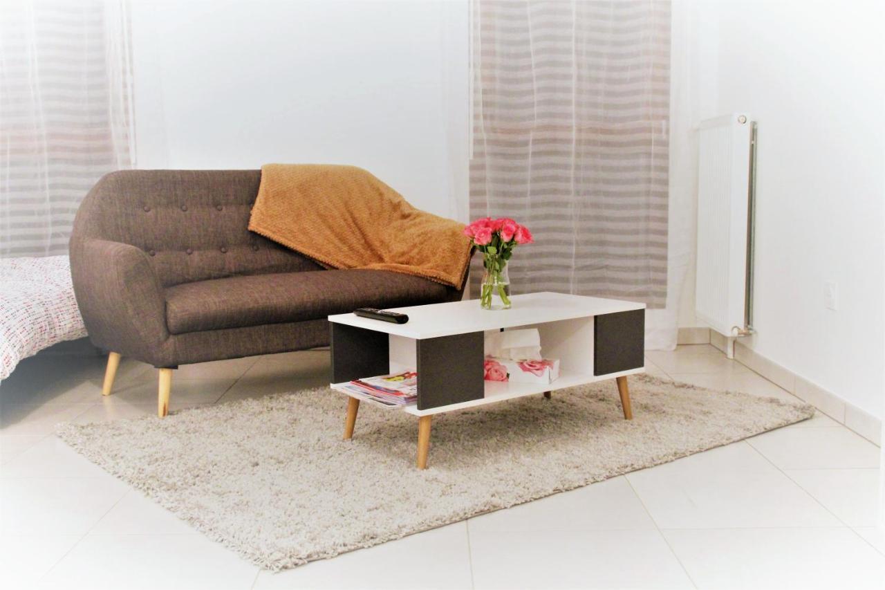 Appartement Tout Equipe, Cosy Сен-Дени Экстерьер фото